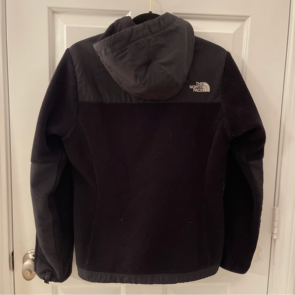 🎉HOST PICK🎉 The North Face black “Denali” zip up jacket with hood - Picture 3 of 11